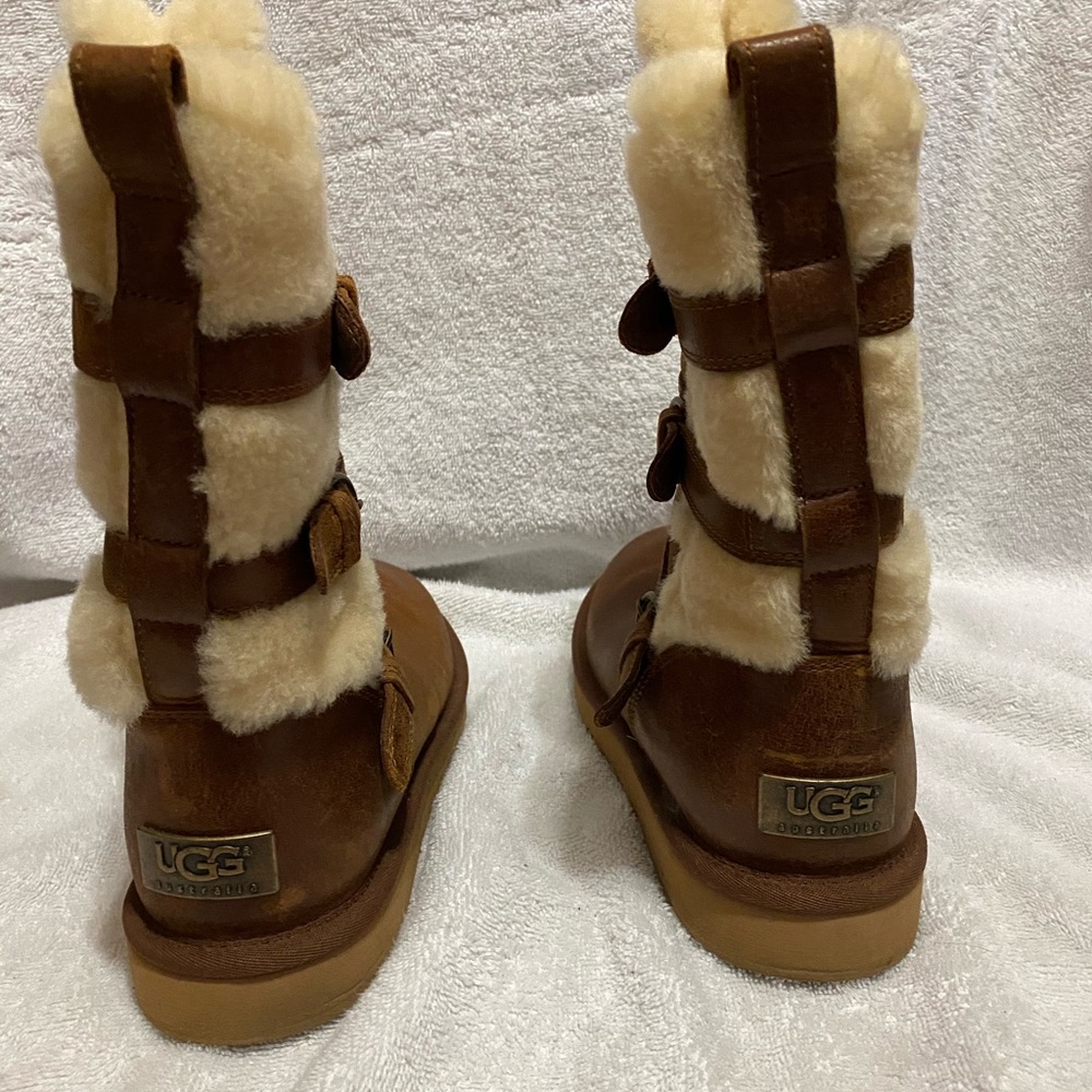 UGG